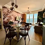 Apartment Royal Kate Included, 32nd Floor *