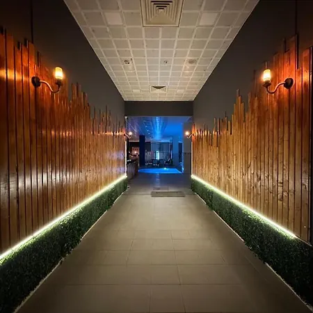 Royal Kate Included, 32nd Floor Skopje