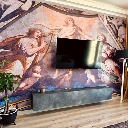 Royal Kate Included, 32nd Floor * Skopje