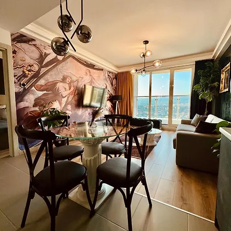 Апартаменты Royal Kate Included, 32nd Floor *