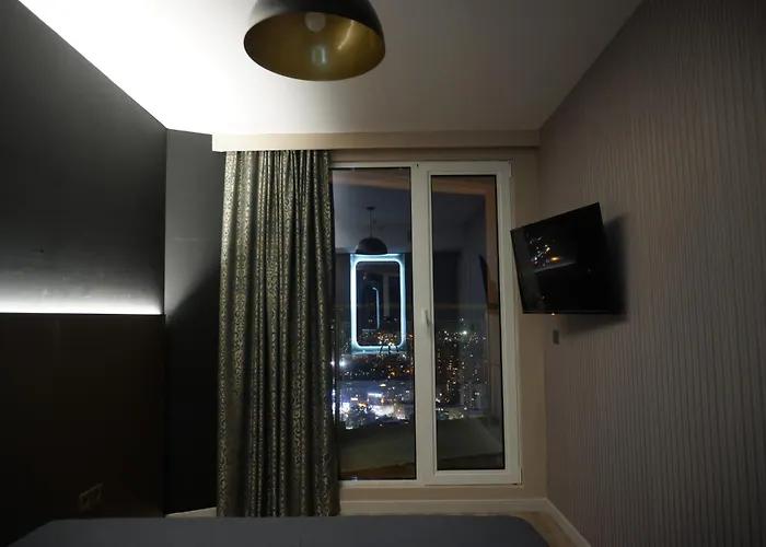 Royal Kate Included, 32nd Floor * Skopje